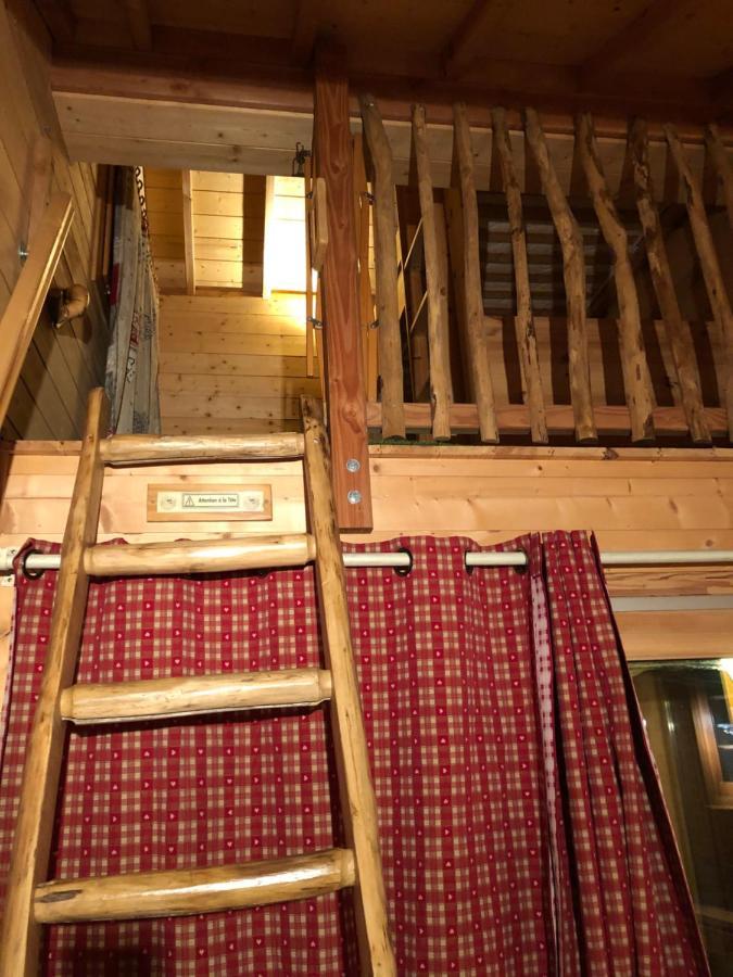 La Cabane A L'Oree Des Bornes Évires Екстериор снимка